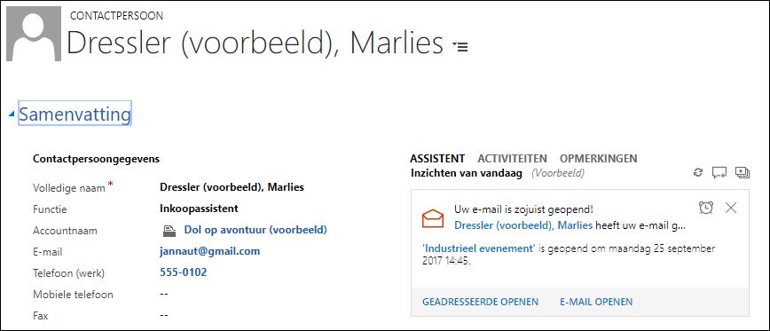 Een actiekaart verschijnt zodra een e-mail is geopend. 